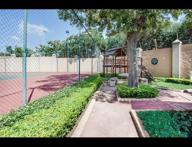 1 BEDROOM APARTMENT FOR SALE IN LONEHILL